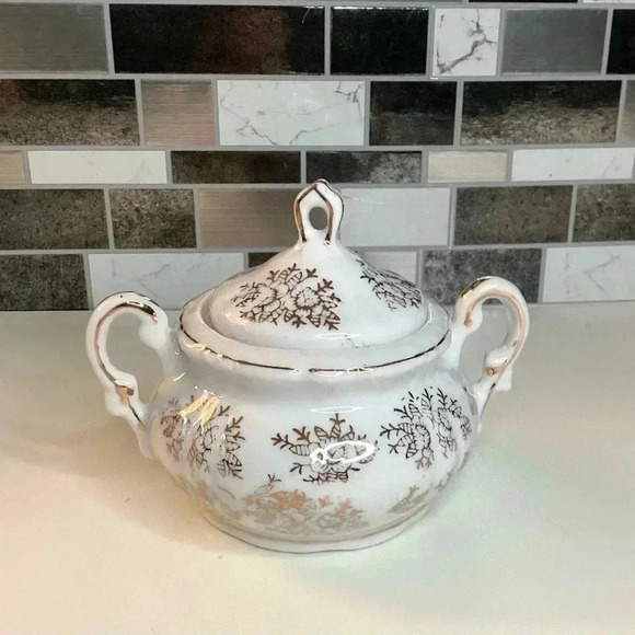 Royal Vienna Vintage Bone China Pattern 2303 Romance Sugar Bowl W/Gold Design - Picture 2 of 10